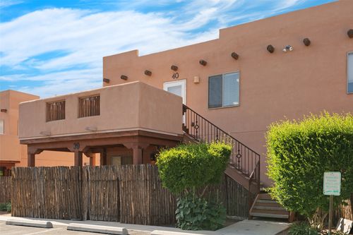 k40-3300 Rufina St, Santa Fe, NM, 87507-7241 | Card Image