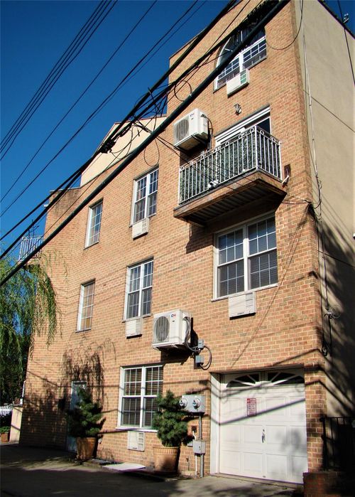 21 Rene Ct, Ridgewood, NY, 11385-1226 | Card Image