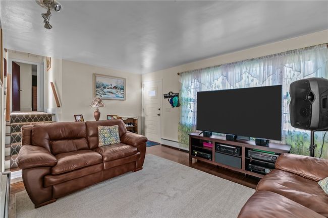9 Continental Dr, House other with 3 bedrooms, 3 bathrooms and 3 parking in Middletown RI | Image 7