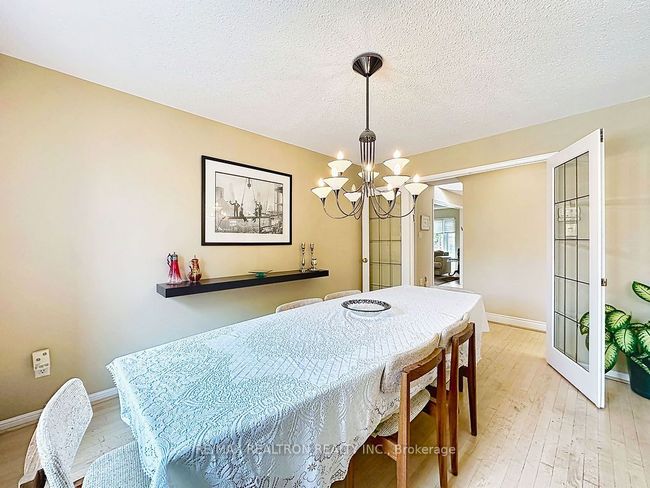 17 Colvin Cres, House other with 5 bedrooms, 4 bathrooms and 3 parking in Thornhill ON | Image 22