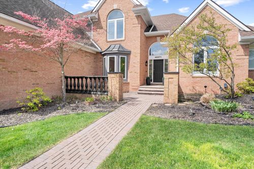 46571 Galway Dr, Novi, MI, 48374-3871 | Card Image