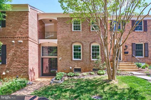 3153 Fairbury Ln, FAIRFAX, VA, 22031-1912 | Card Image
