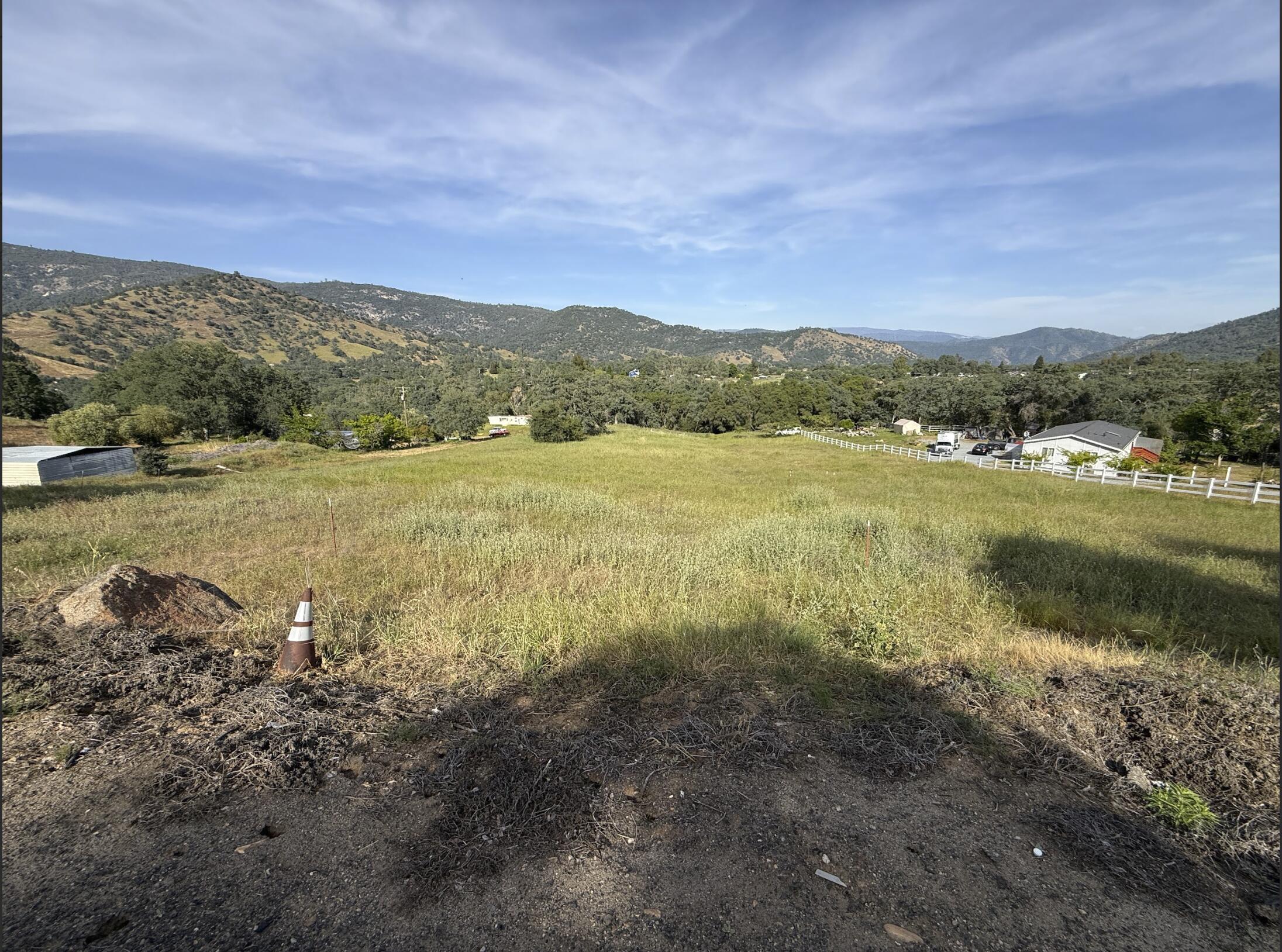 Land in Tollhouse 3