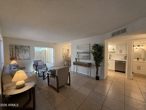 67-1500 W Rio Salado Pkwy, Mesa, AZ, 85201-3818 | Card Image