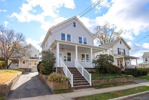 10 Ohio Ave, Port Washington, NY, 11050-2909 | Card Image
