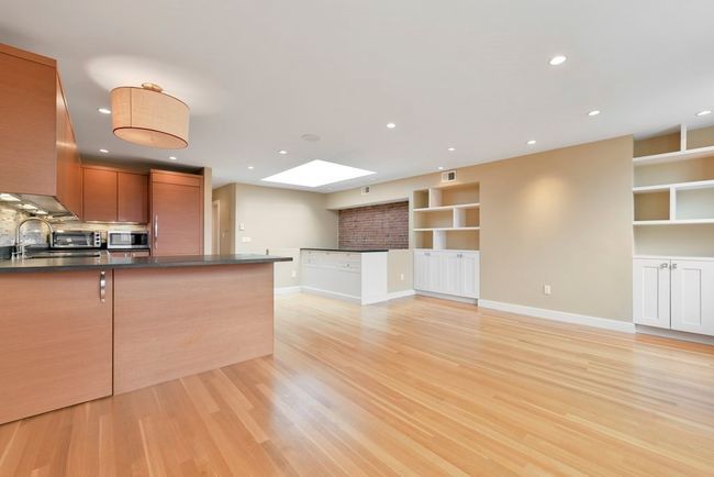 APT-4 - 382 Marlborough St, Condo with 3 bedrooms, 2 bathrooms and 1 parking in Boston MA | Image 4