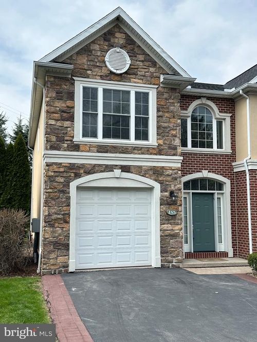 185 Wiltree Ct, STATE COLLEGE, PA, 16801-8619 | Card Image