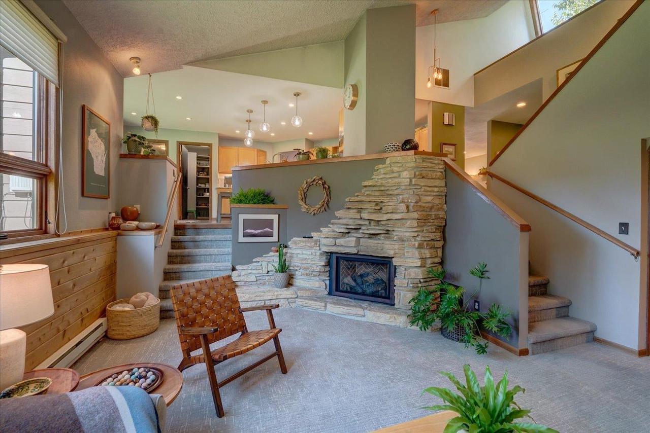 Blue Ridge Pkwy, Madison, WI 53705