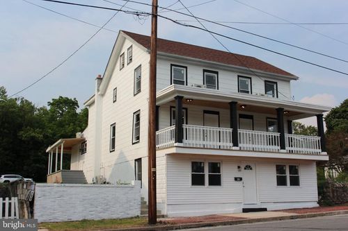 447 Market Street, WILLIAMSTOWN, PA, 17098 | Card Image