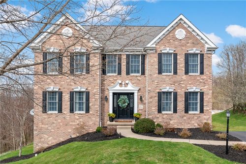 104 Molly Dr, Canonsburg, PA, 15317-6625 | Card Image