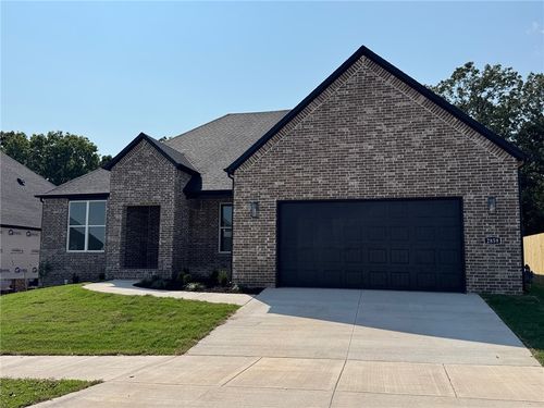 2859 N Grey Squirrel Dr, Fayetteville, AR, 72704-3417 | Card Image