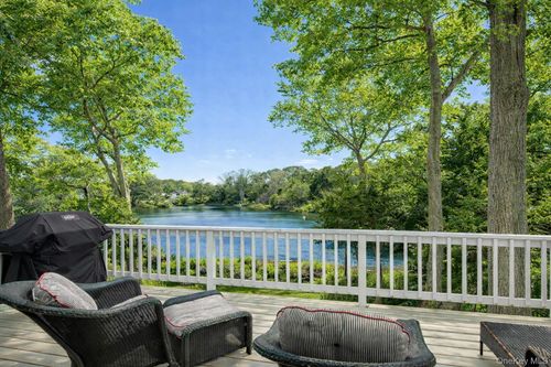 9 Helens Ln, Southampton, NY, 11968-1711 | Card Image