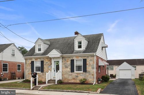 361 Lumber St, LITTLESTOWN, PA, 17340-1643 | Card Image