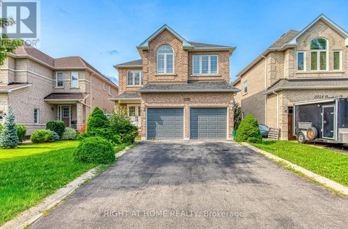 2244 Overfield Rd, Oakville, ON, L6M3S8 | Card Image