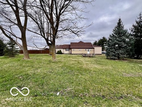 7154 S 325 W, Jamestown, IN, 46147-9422 | Card Image