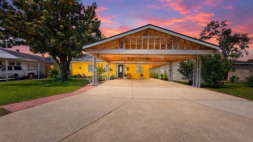 6737 Limestone Street, Houston, TX, 77092 | Card Image