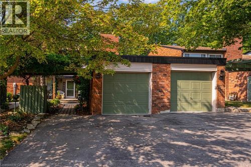 5-1560 Kerns Rd, Burlington, ON, L7P3A7 | Card Image