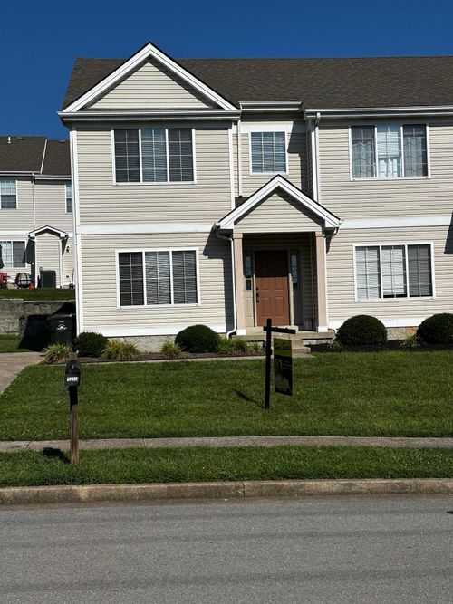 1215 Seminole Trl, Georgetown, KY, 40324-2652 | Card Image