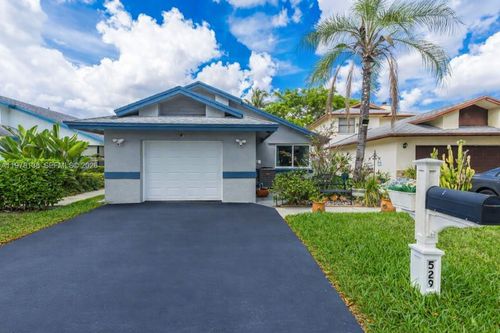 529 Lakeside Cir, Sunrise, FL, 33326-2136 | Card Image