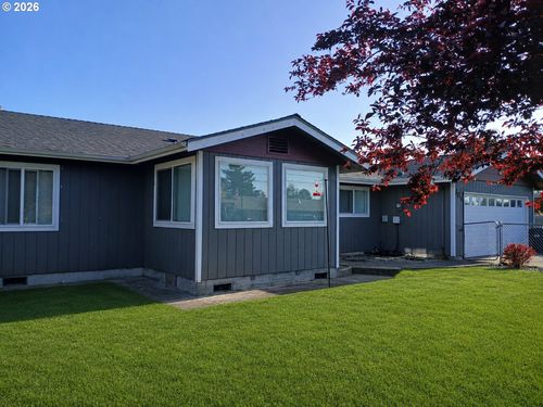 309 S Hazel St, Brookings, OR, 97415-9632 | Card Image