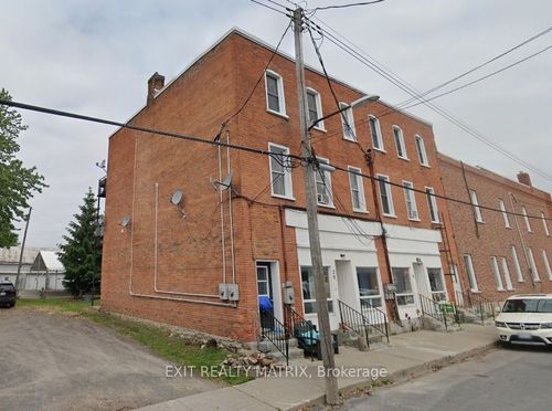22 Union St, Vankleek Hill, ON, K0B1R0 | Card Image