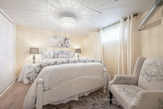 2 Ailsa Craig Crt, House attached with 7 bedrooms, 2 bathrooms and 5 parking in North York ON | Image 33