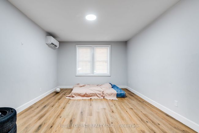 46-48 Wellington St E, Home with 5 bedrooms, 3 bathrooms and 5 parking in Chatham ON | Image 8