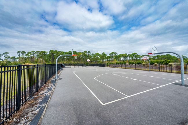 Taring Woods Basketball Court | Image 43