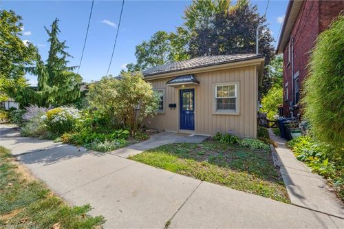 140 Arthur St N, Guelph, ON, N1E4V2 | Card Image