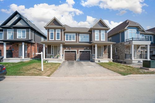 32 Brown St, Erin, ON, N0B1T0 | Card Image