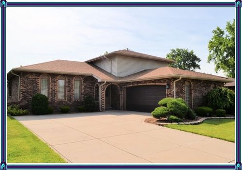 18443 Maple St, Lansing, IL, 60438-3308 | Card Image