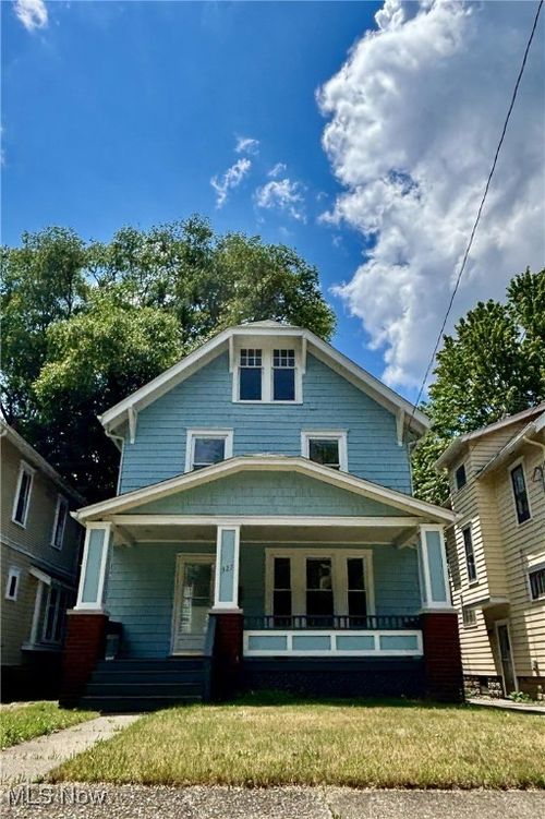 327 Grand Ave, Akron, OH, 44302-1138 | Card Image