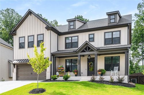 6129 Black Pear Ln, Gainesville, GA, 30506-3422 | Card Image