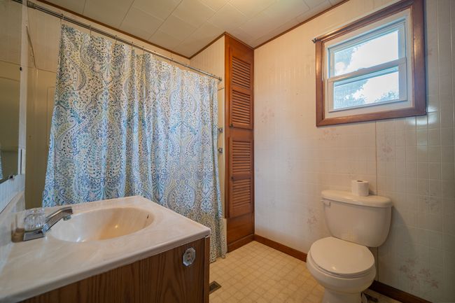 502 Cedar St, House other with 3 bedrooms, 2 bathrooms and 8 parking in Le Roy IL | Image 22