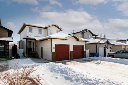 39 Vista Close Se, Medicine Hat, AB, T1B0A9 | Card Image