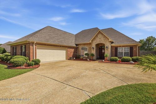 122 Rockbridge Xing, Clinton, MS, 39056-5035 | Card Image