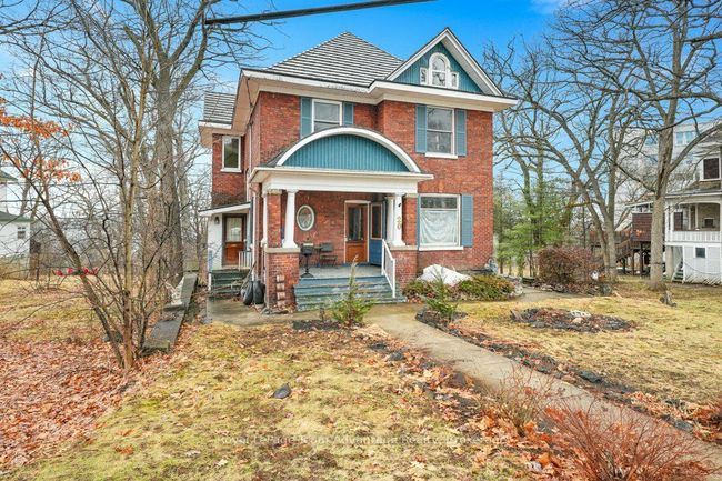 20 Belvedere Ave, House other with 6 bedrooms, 4 bathrooms and 3 parking in Parry Sound ON | Image 40
