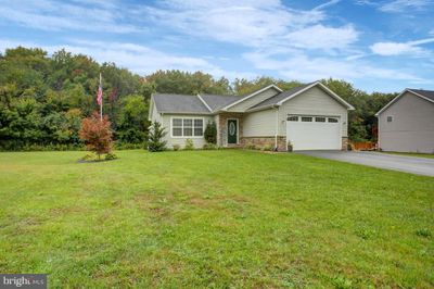 12446 Main Street, House other with 3 bedrooms, 2 bathrooms and null parking in FORT LOUDON PA | Image 2