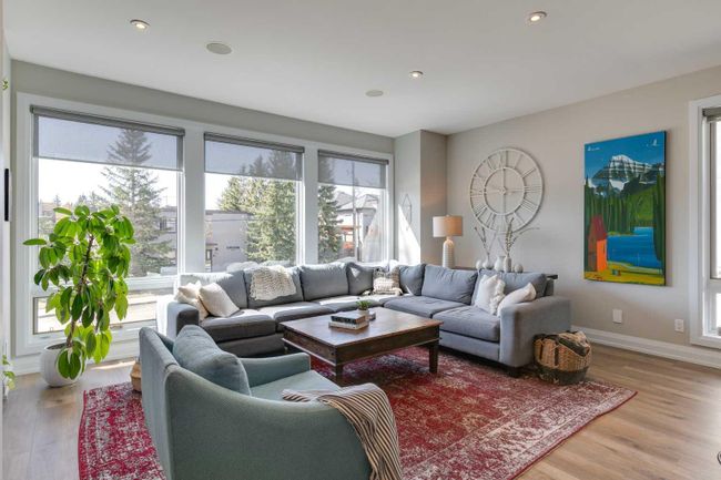 1636 Acton Avenue Sw, Home with 5 bedrooms, 3 bathrooms and 4 parking in Calgary AB | Image 7