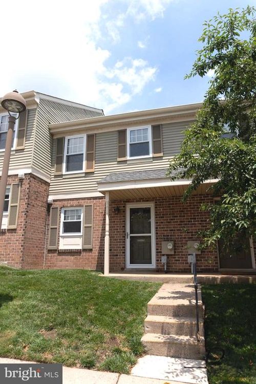 47 Winston Ct, BLUE BELL, PA, 19422-2529 | Card Image