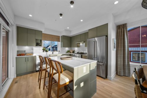 25-7661 198b St, Langley, BC, V2Y4M1 | Card Image