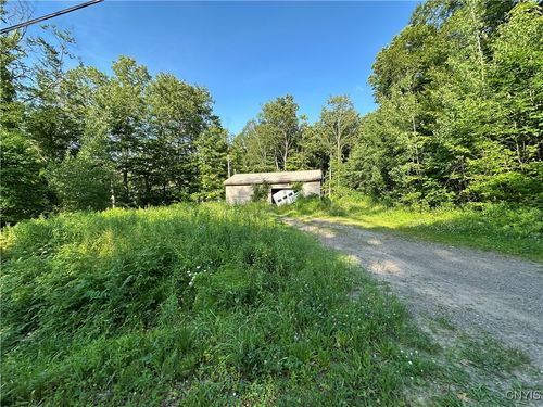 90 Shore Oaks Dr, Oswego, NY, 13126-6228 | Card Image