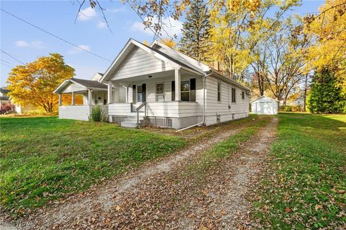 328 Stull Ave, Akron, OH, 44312-2821 | Card Image