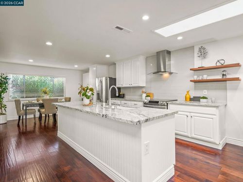 2-2308 Pine Knoll Dr, Walnut Creek, CA, 94595-2168 | Card Image