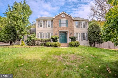 6 Fountain Drive, Somerset, NJ, 08873 | Card Image
