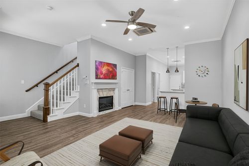 apt-104-410 Fulton St, Denton, TX, 76201-0204 | Card Image