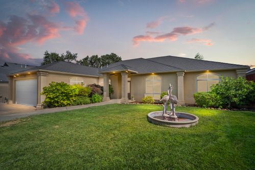 1255 Poppy Ridge Dr, Eagle Point, OR, 97524-9005 | Card Image