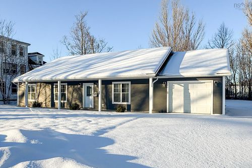 25 Gates Ave, Middleton, NS, B0S1P0 | Card Image