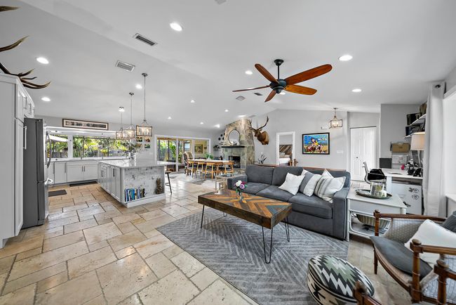 556 Sw Rustic Cir, House other with 3 bedrooms, 2 bathrooms and null parking in Stuart FL | Image 29