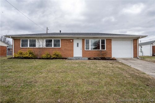 707 Spicewood Dr, Clarksville, IN, 47129-1117 | Card Image